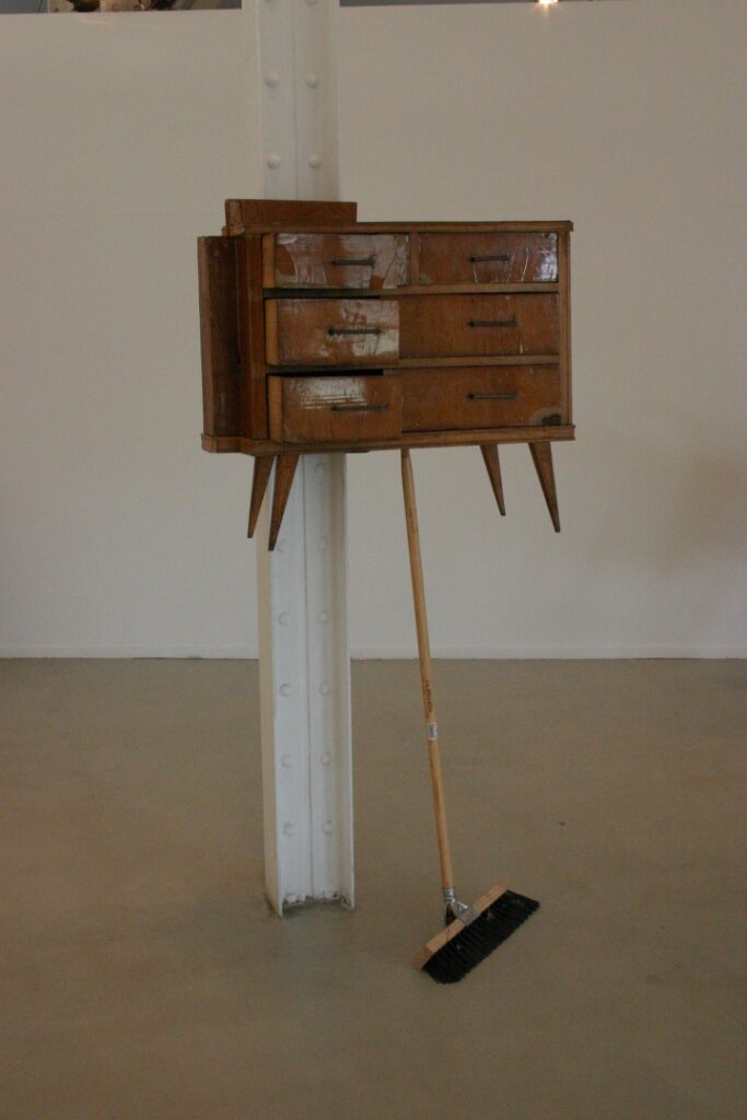 figure 11.2 720x1080